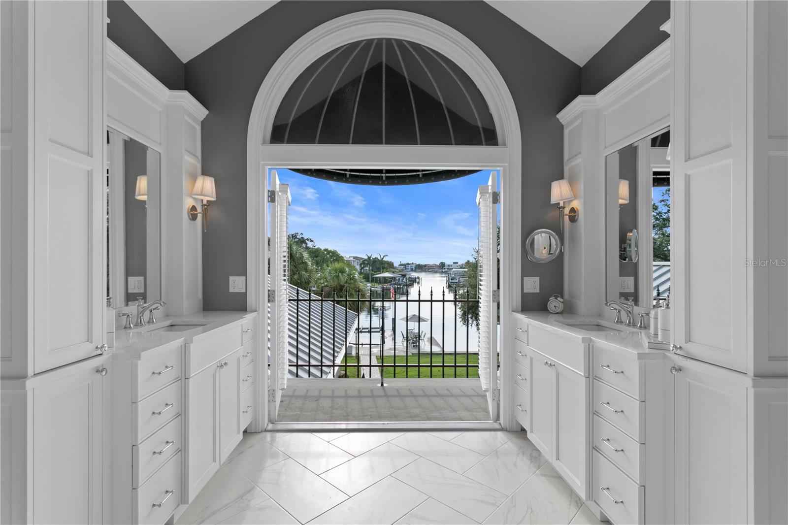 SUNSET PARK - Residential