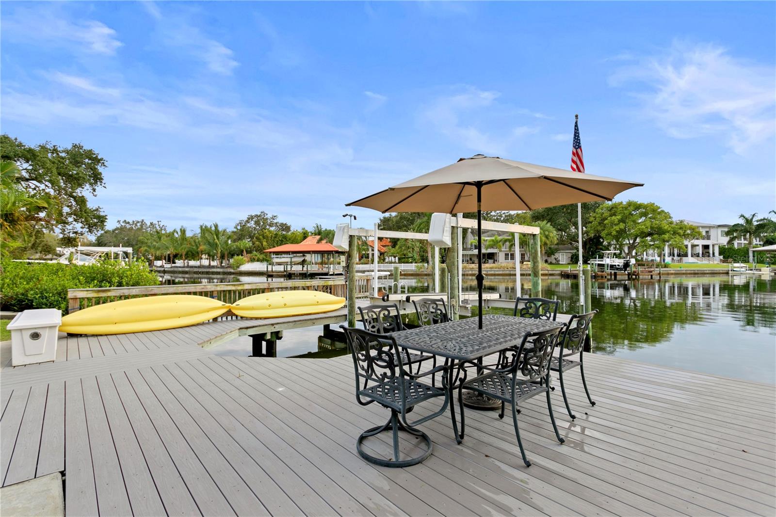 SUNSET PARK - Residential