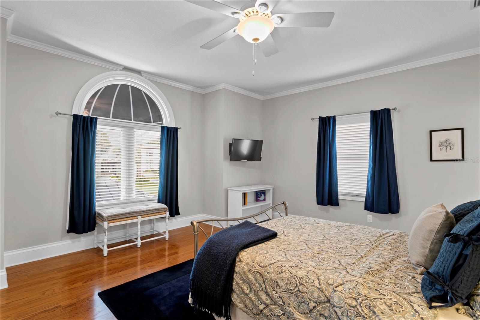 SUNSET PARK - Residential