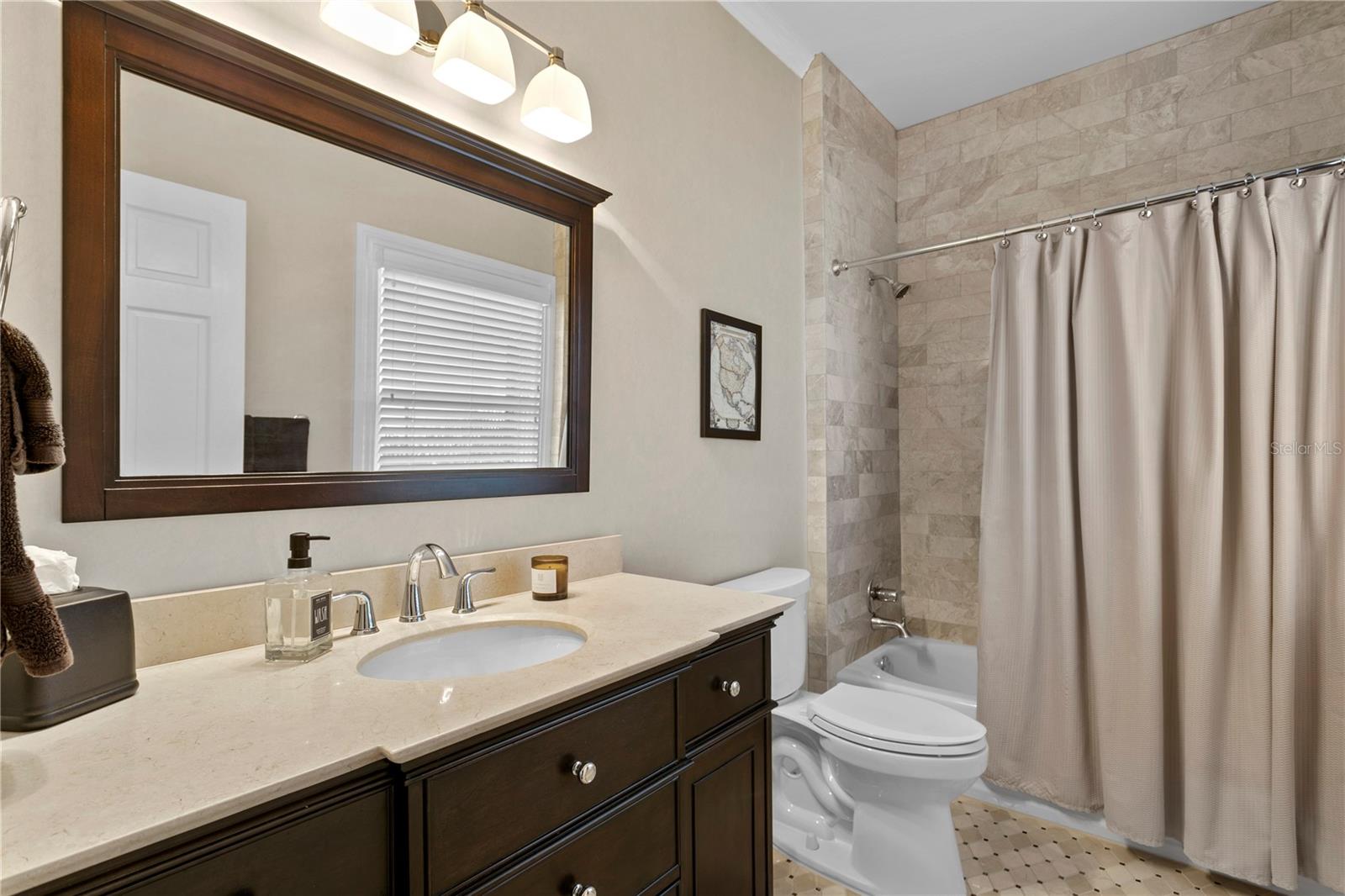 SUNSET PARK - Residential