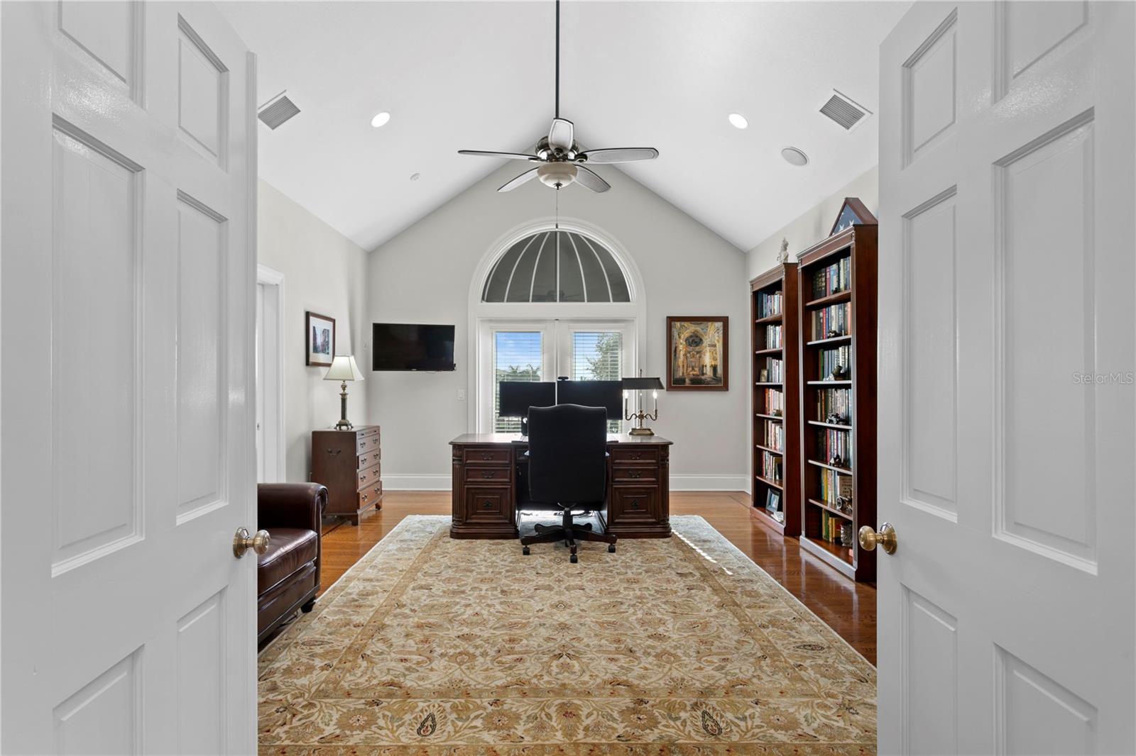 SUNSET PARK - Residential