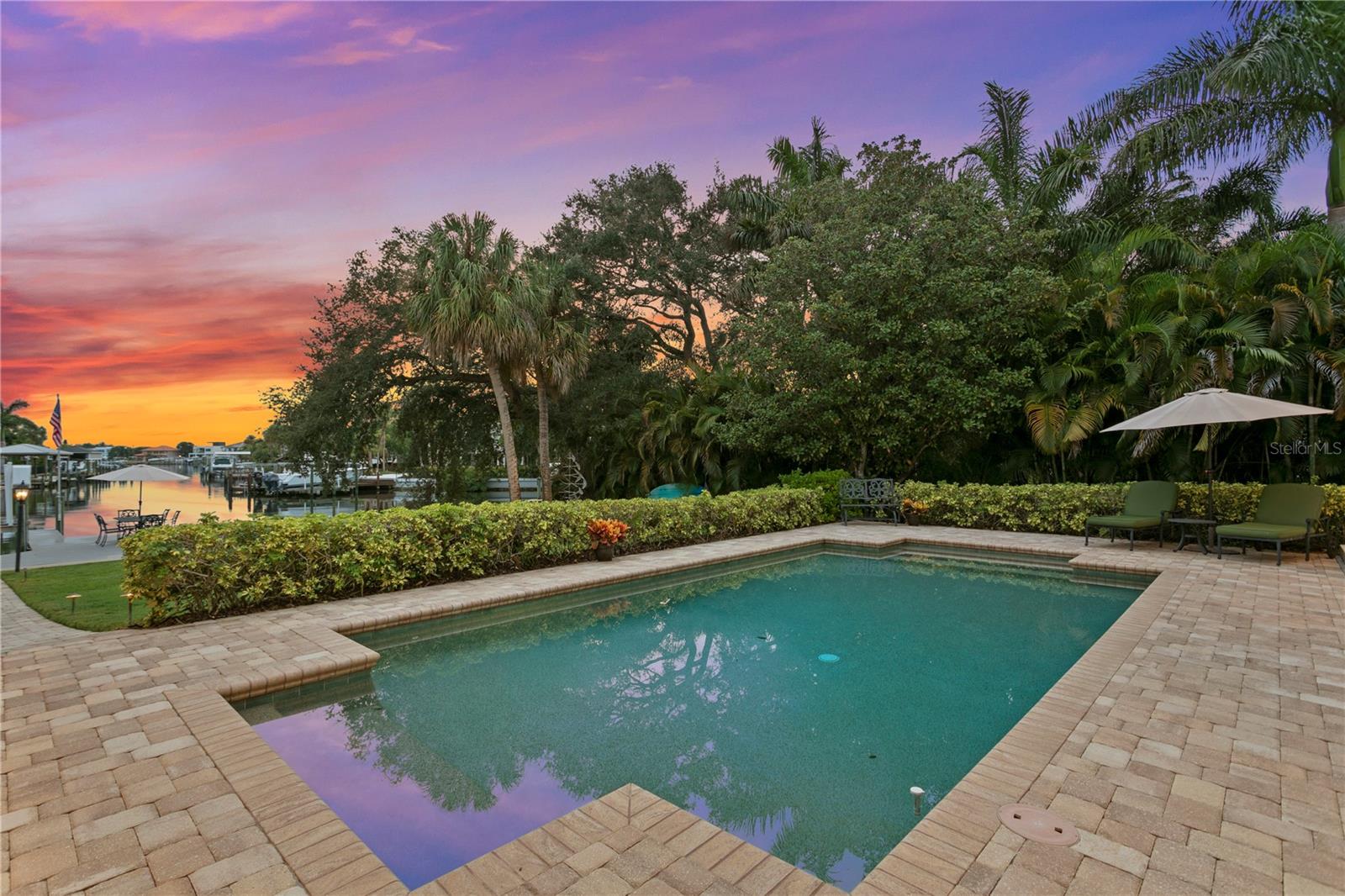 SUNSET PARK - Residential