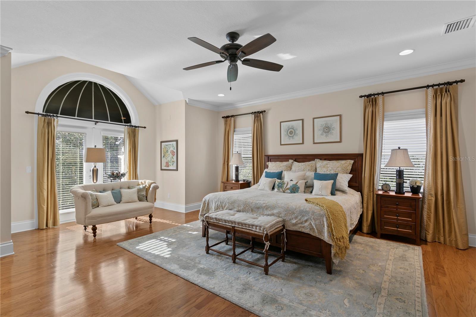 SUNSET PARK - Residential