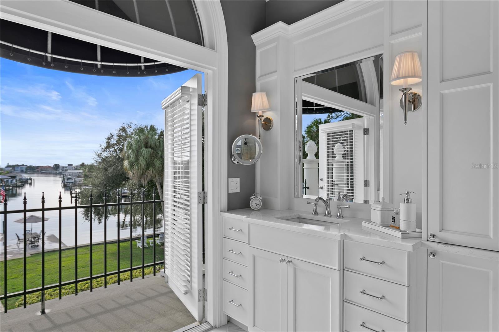 SUNSET PARK - Residential