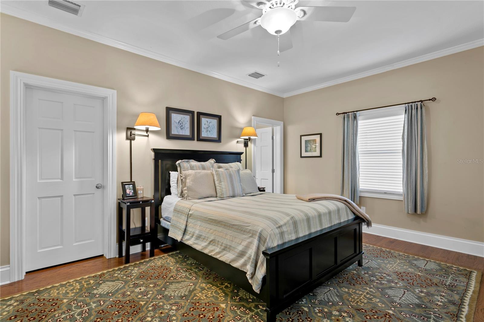 SUNSET PARK - Residential