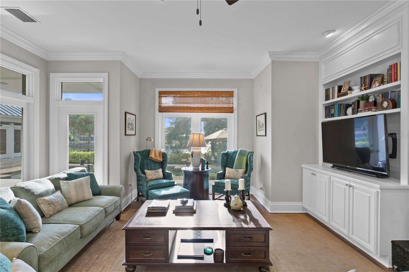 SUNSET PARK - Residential