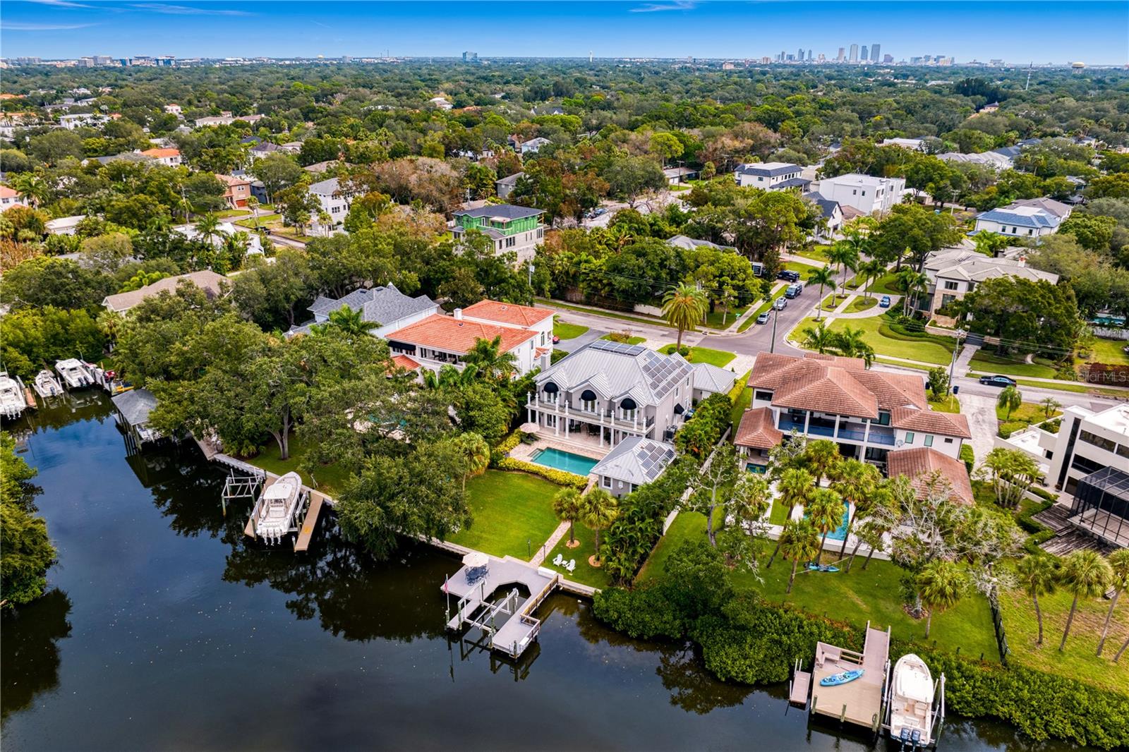 SUNSET PARK - Residential