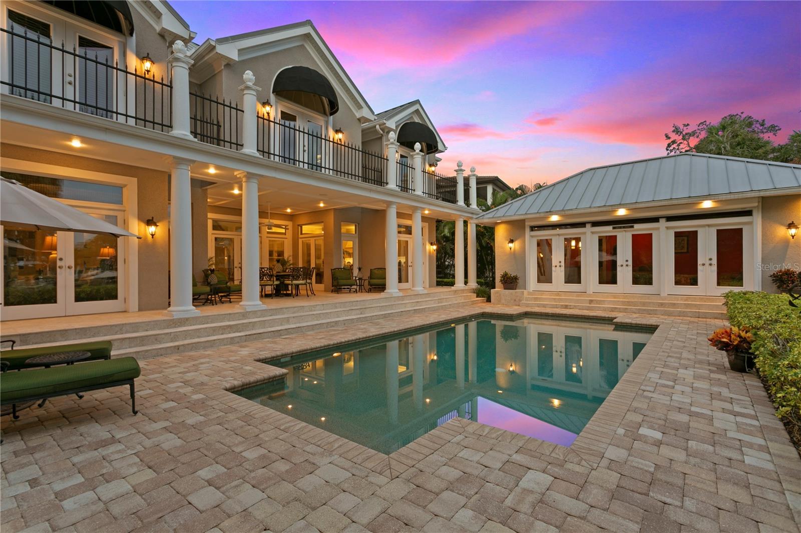 SUNSET PARK - Residential