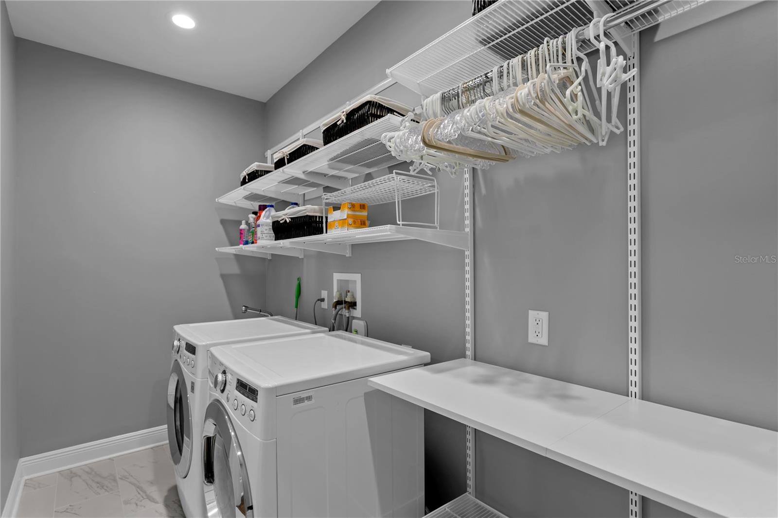 SUNSET PARK - Residential