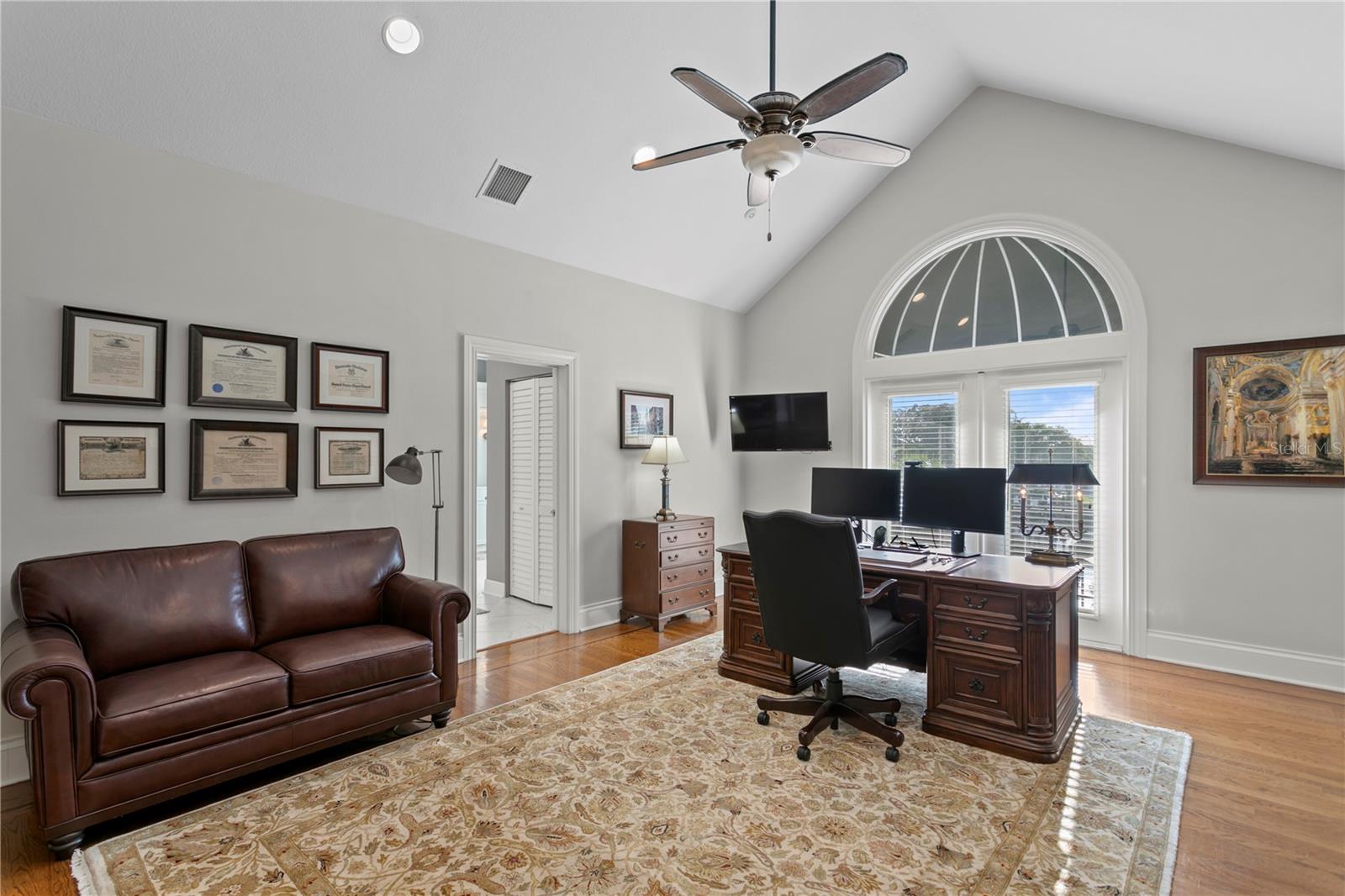 SUNSET PARK - Residential