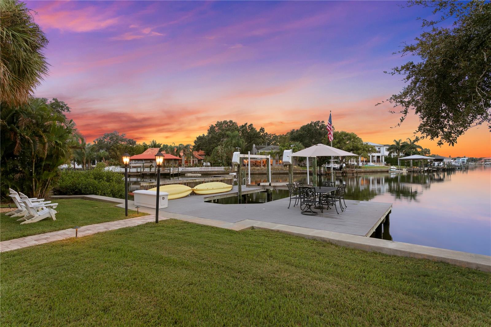 SUNSET PARK - Residential