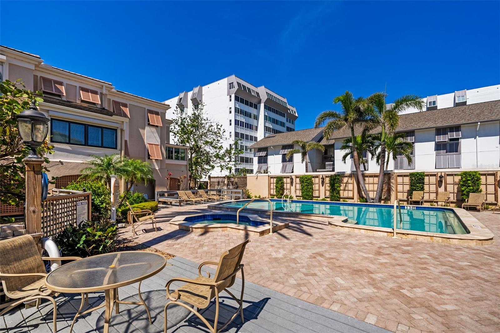 COQUILLE - Residential