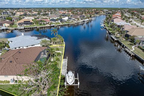 A home in PUNTA GORDA