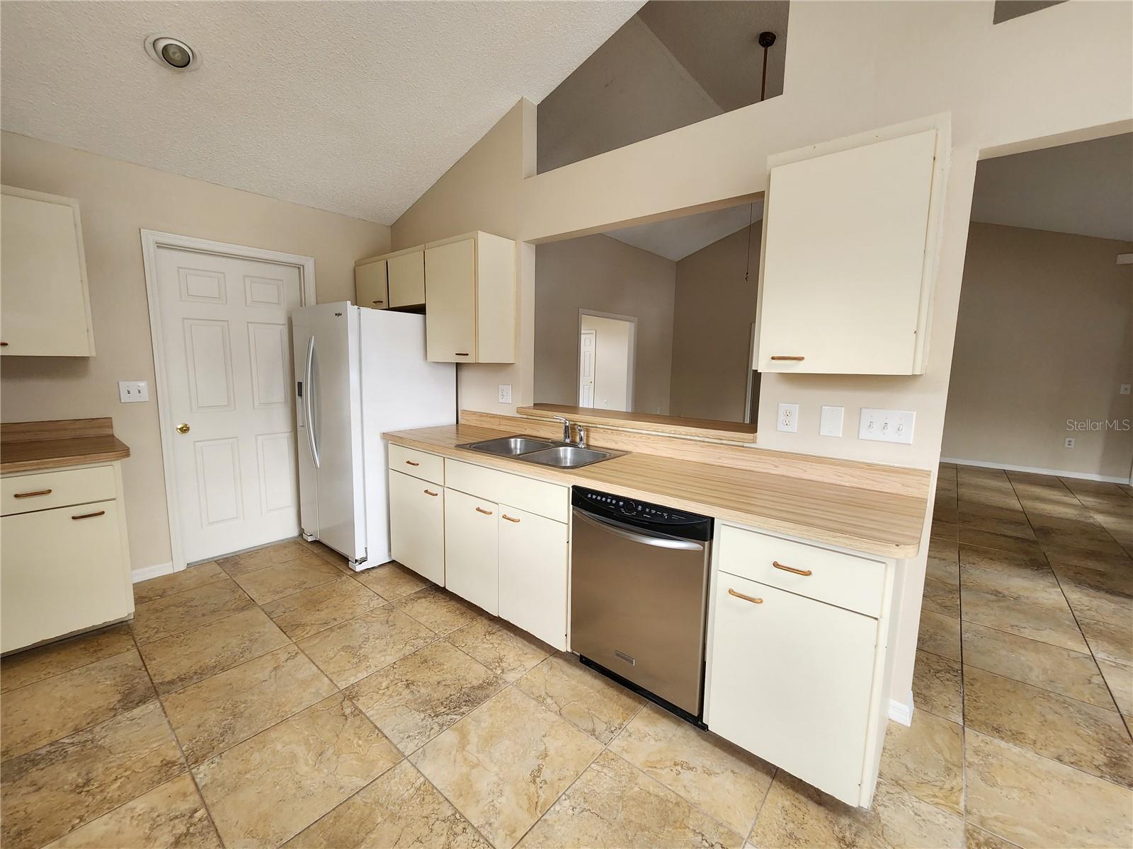 CEDAR CREEK - Residential