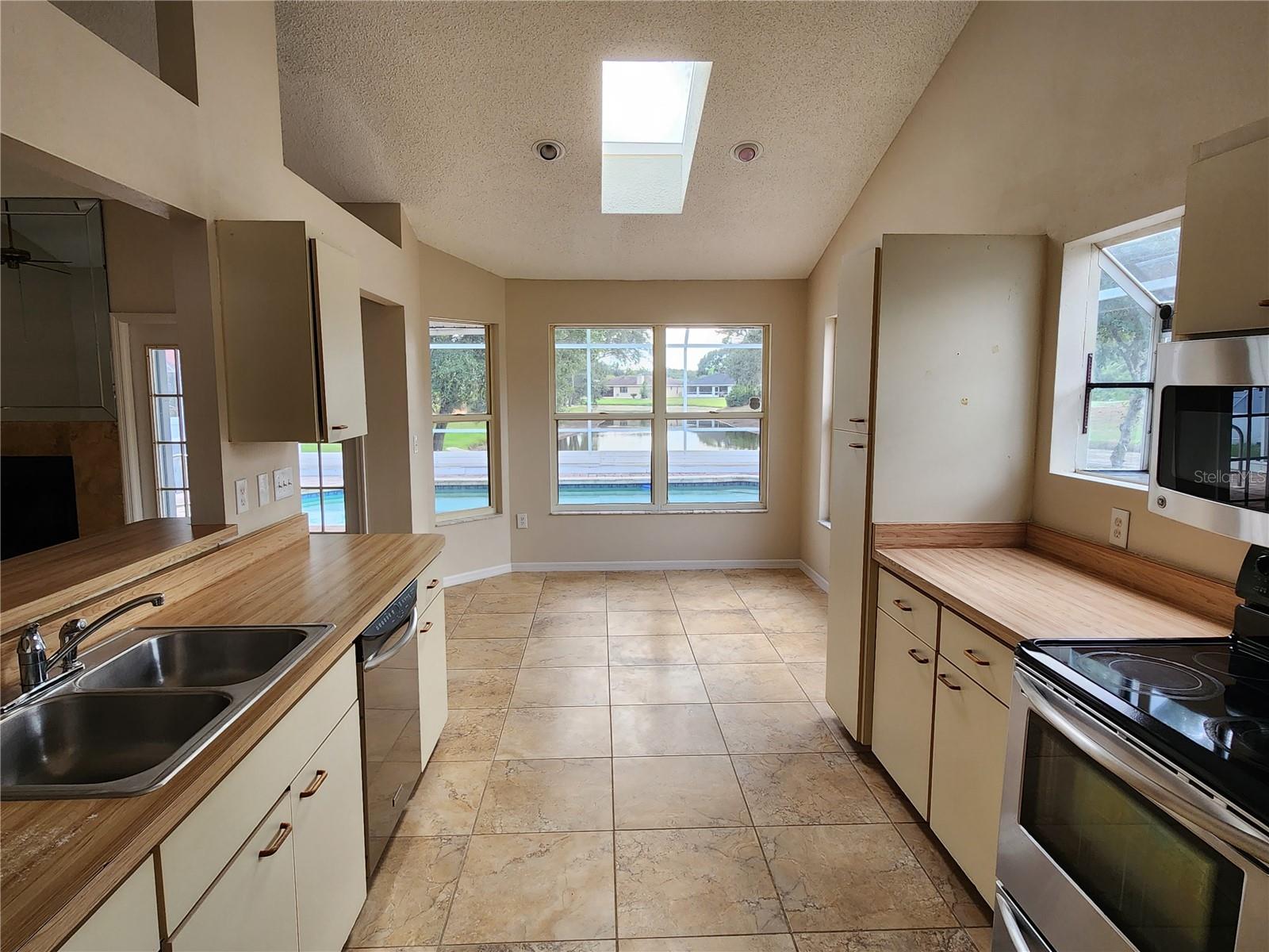 CEDAR CREEK - Residential