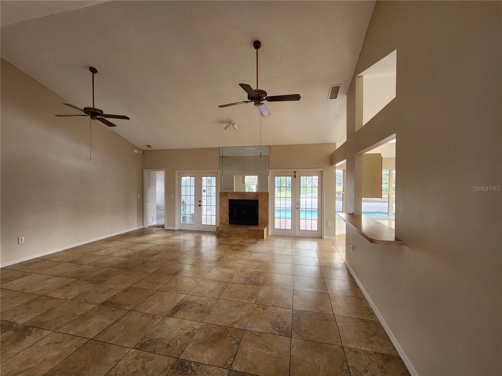 CEDAR CREEK - Residential