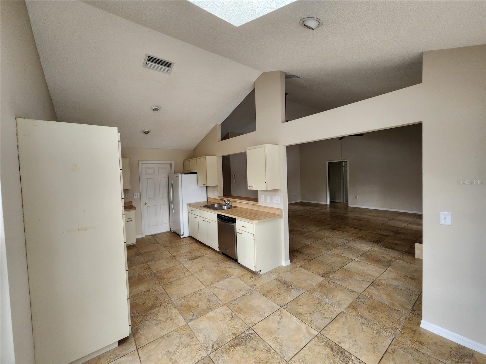 CEDAR CREEK - Residential