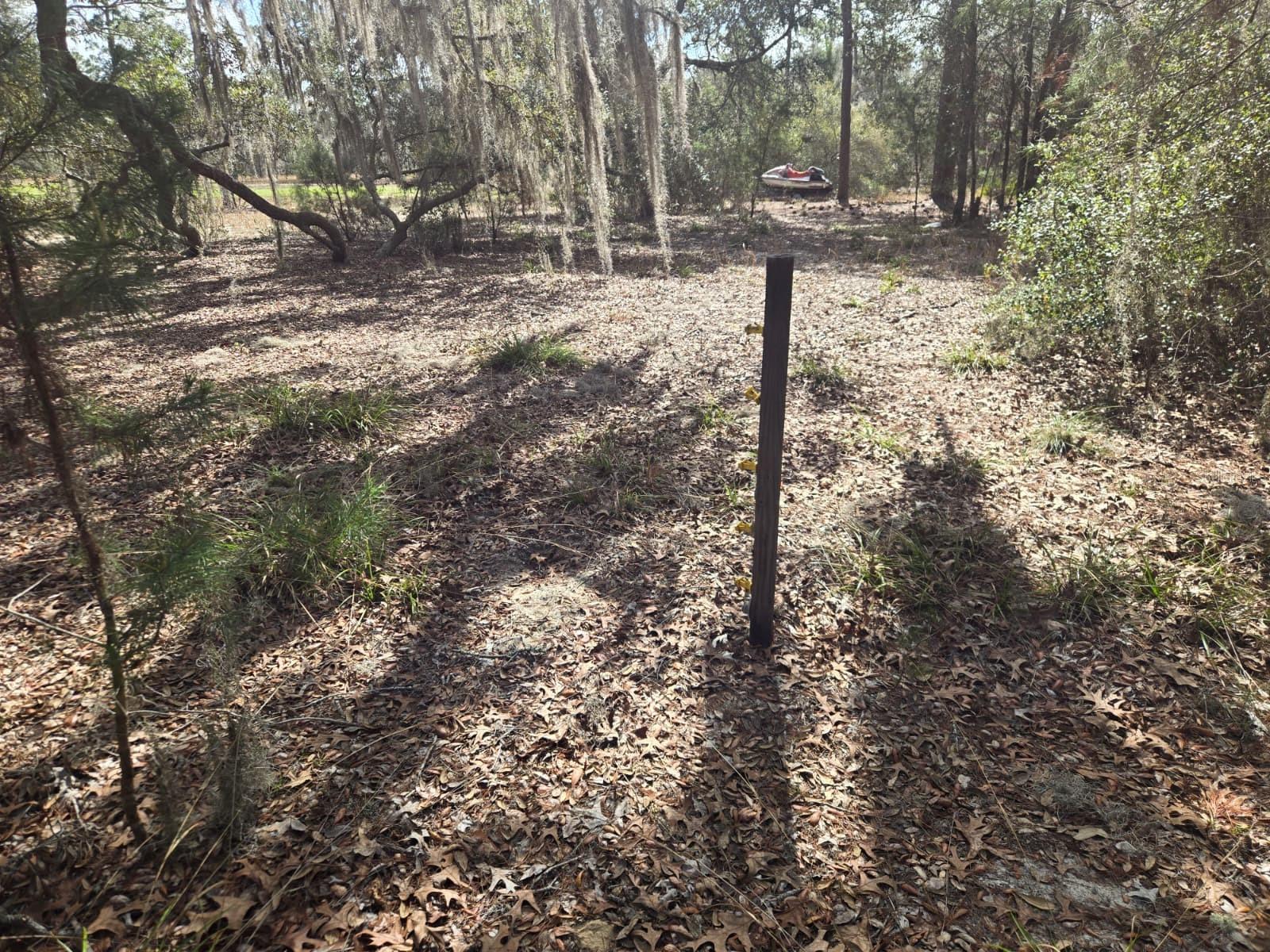 INTERLACHEN LAKES ESTATES - Land