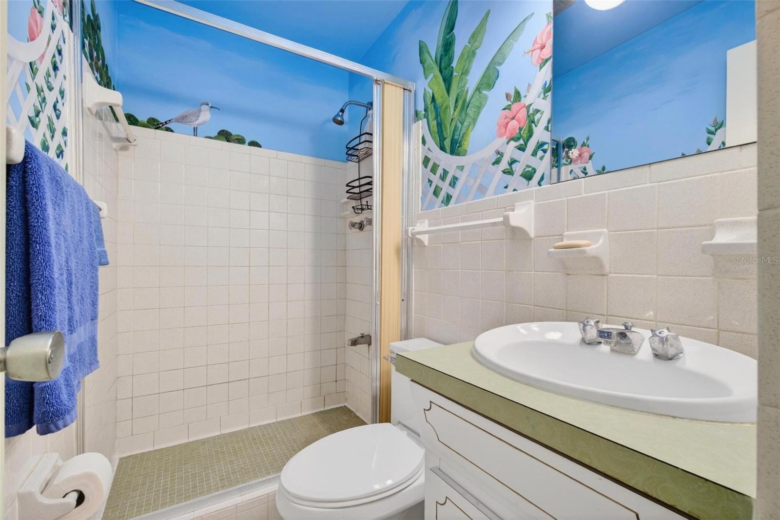 ON TOP OF THE WORLD - Residential