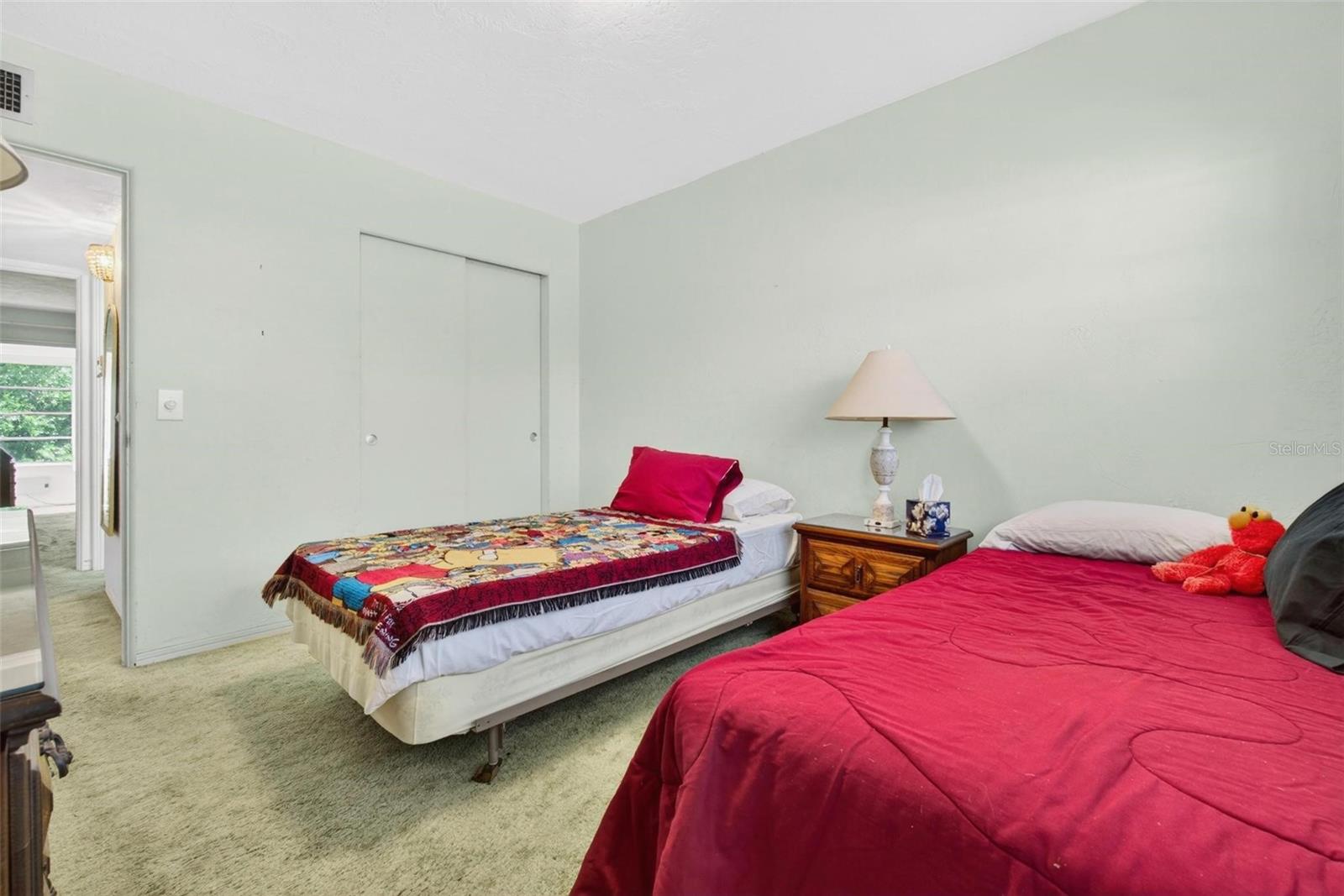 ON TOP OF THE WORLD - Residential