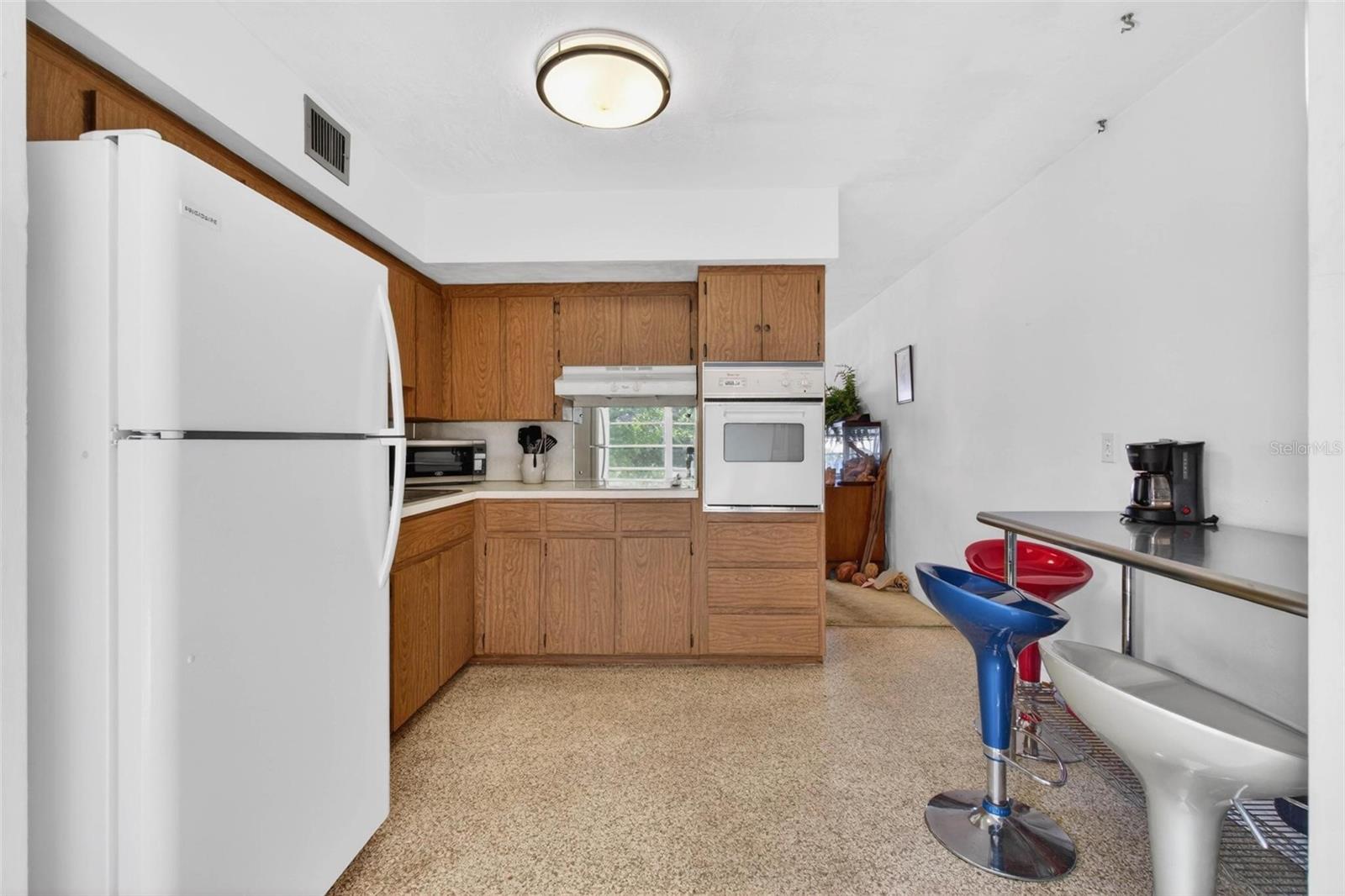 ON TOP OF THE WORLD - Residential