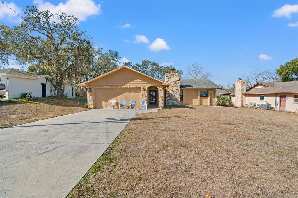 Photo of 10515 Horizon Drive, Spring Hill, FL 34608 (MLS # TB8469878)