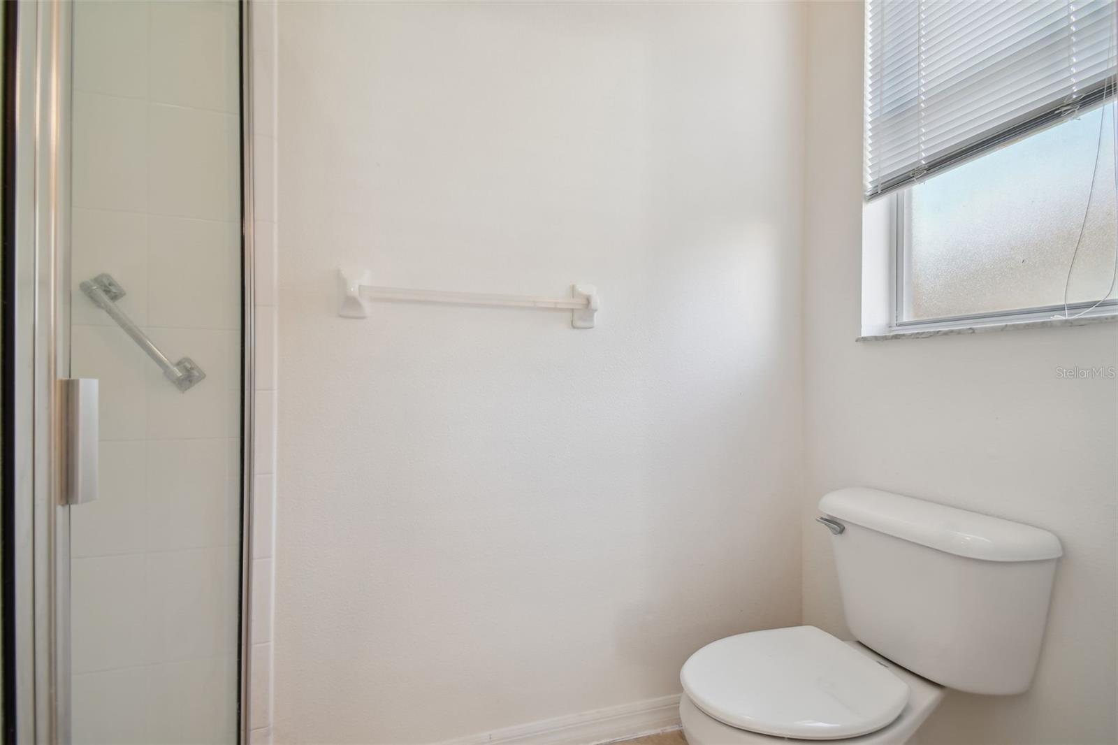 SUMMERTREE PRCL 04 - Residential Lease