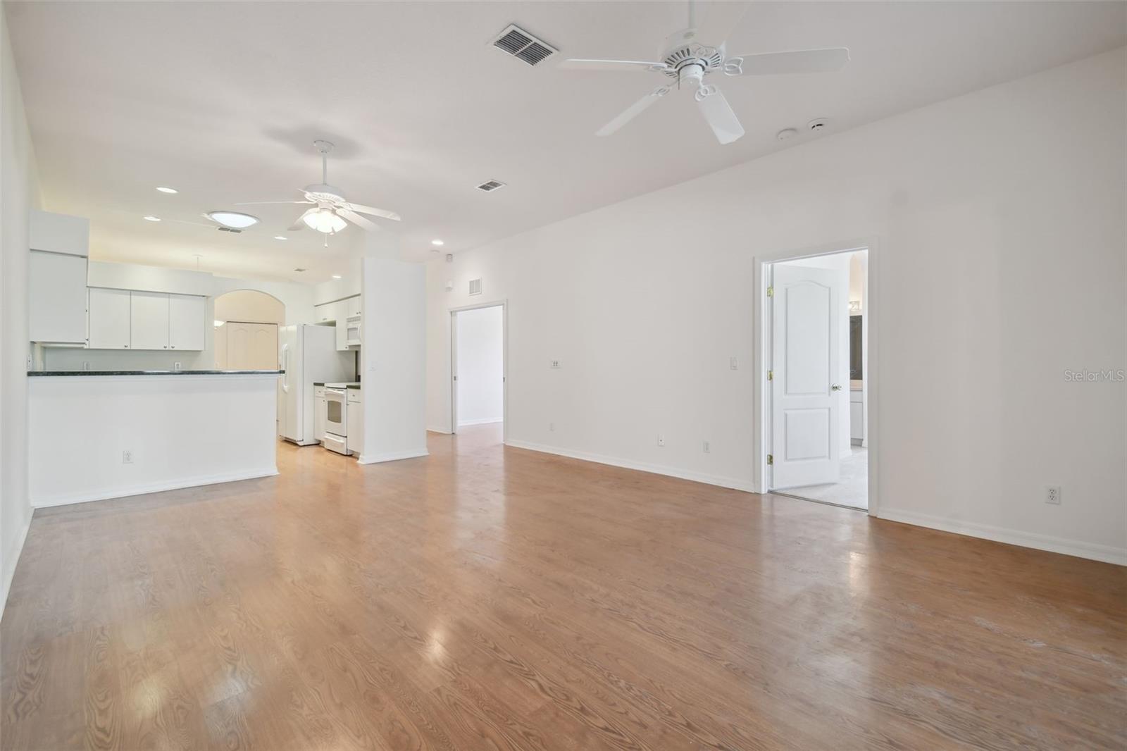 SUMMERTREE PRCL 04 - Residential Lease