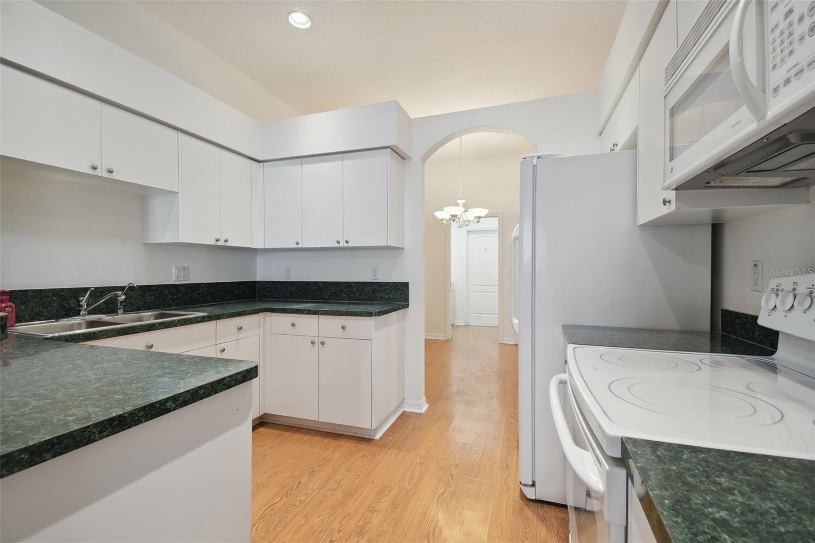 SUMMERTREE PRCL 04 - Residential Lease