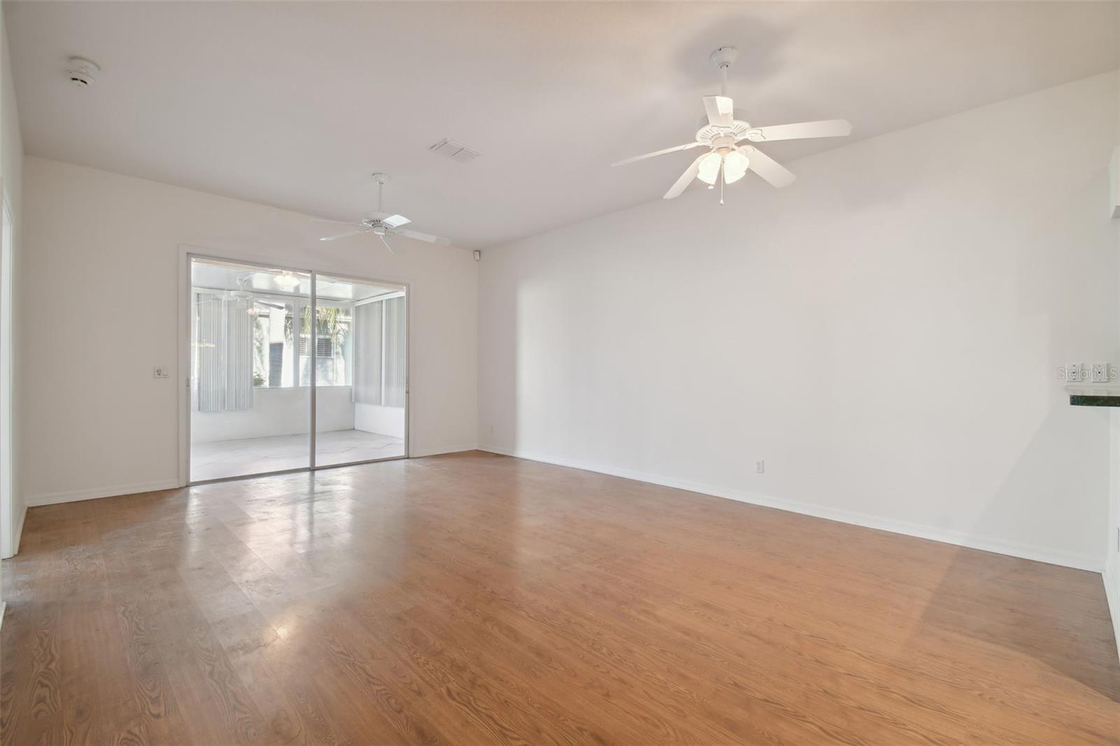 SUMMERTREE PRCL 04 - Residential Lease