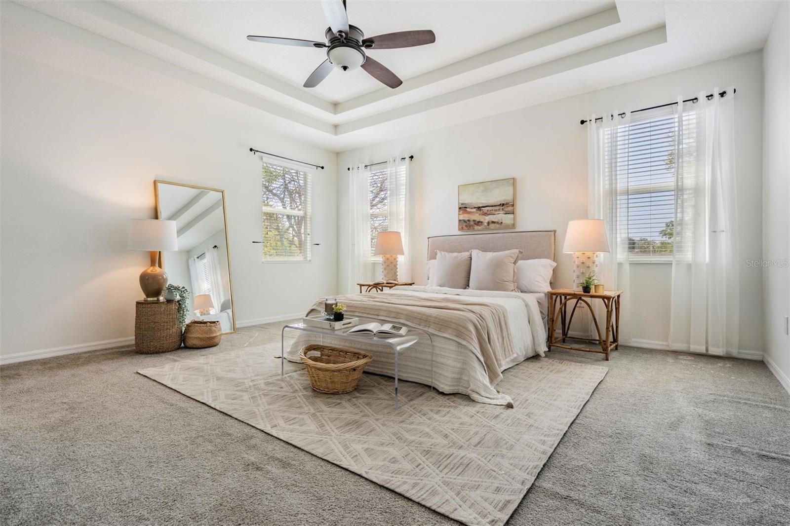 WOOD LYNNE - Residential