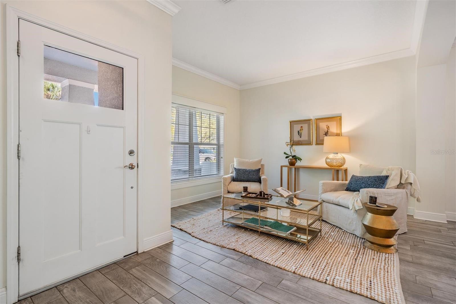 WOOD LYNNE - Residential