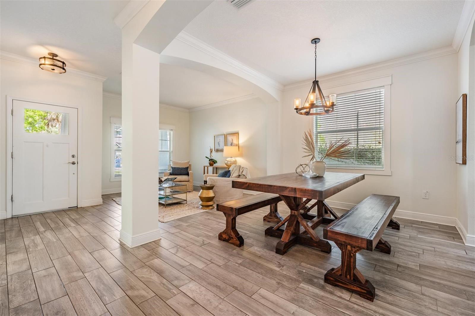 WOOD LYNNE - Residential