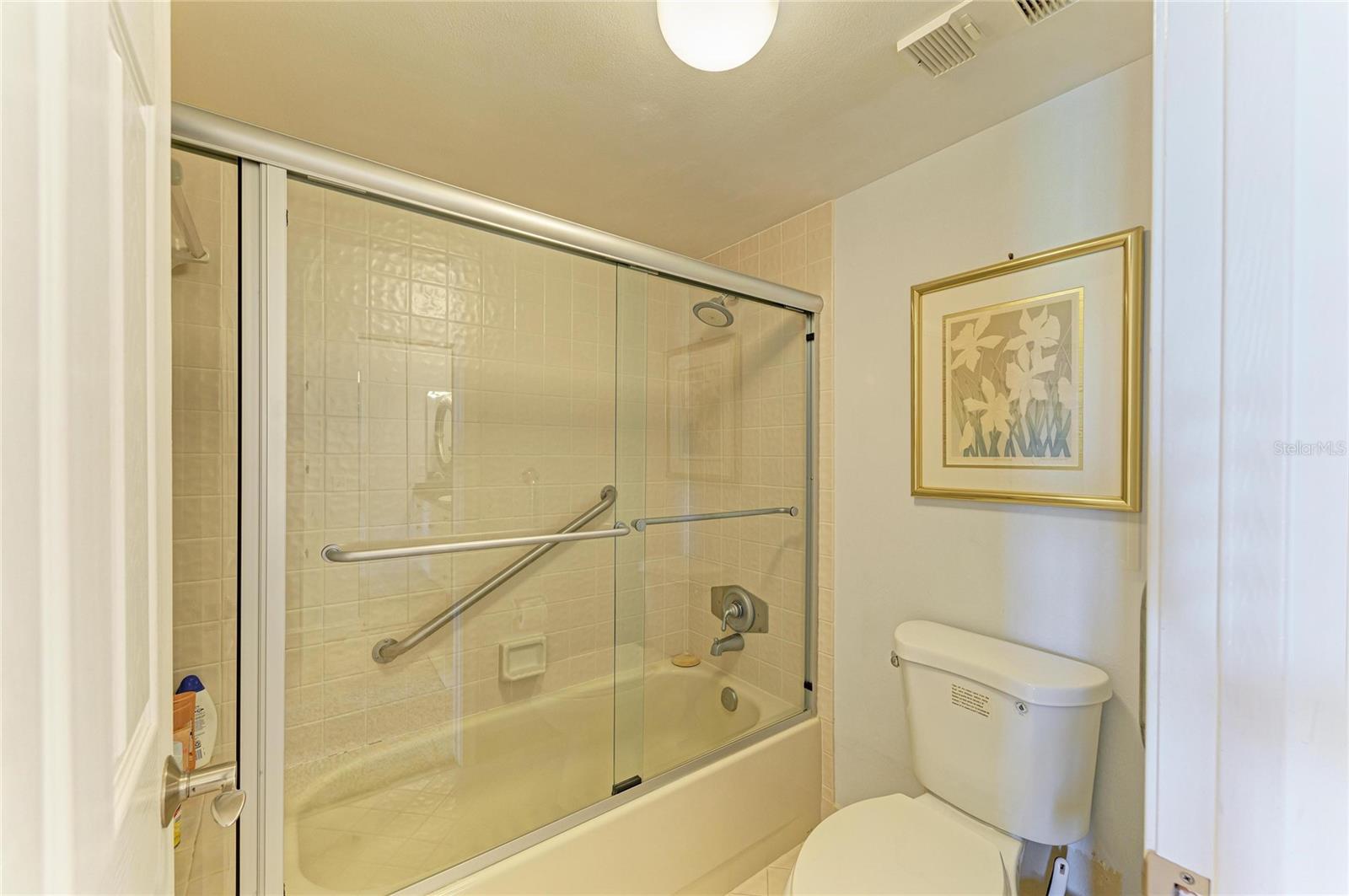 VISTA DE ORA PLAYA ESCONDIDA - Residential