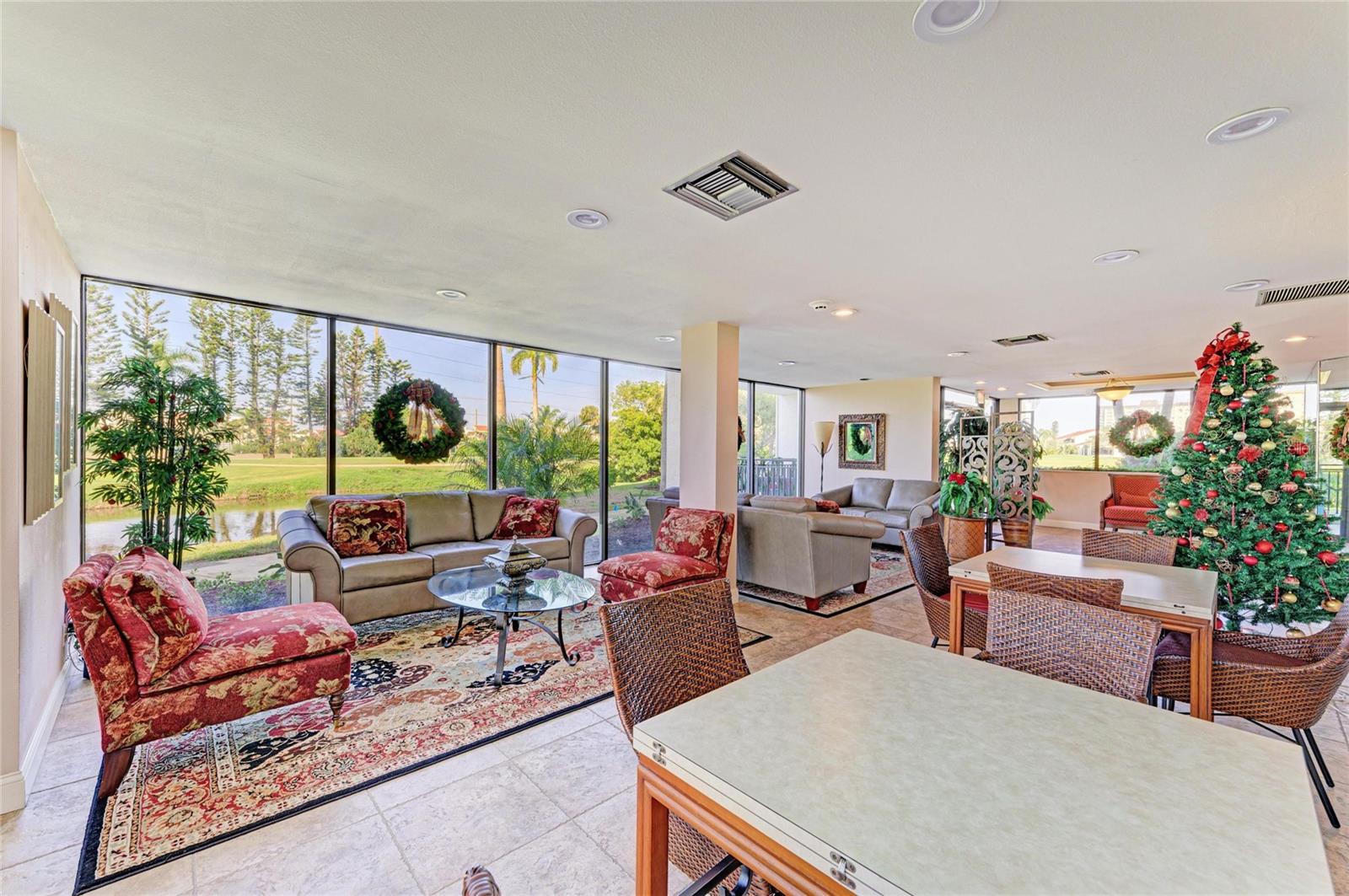 VISTA DE ORA PLAYA ESCONDIDA - Residential