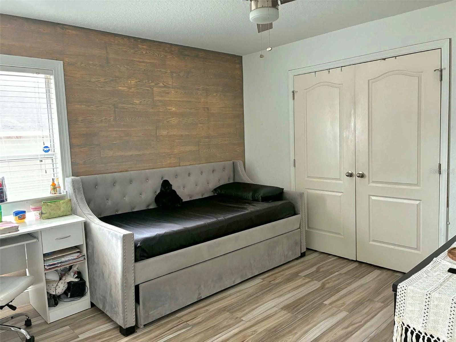 MEADOW GLENN UN 03A - Residential