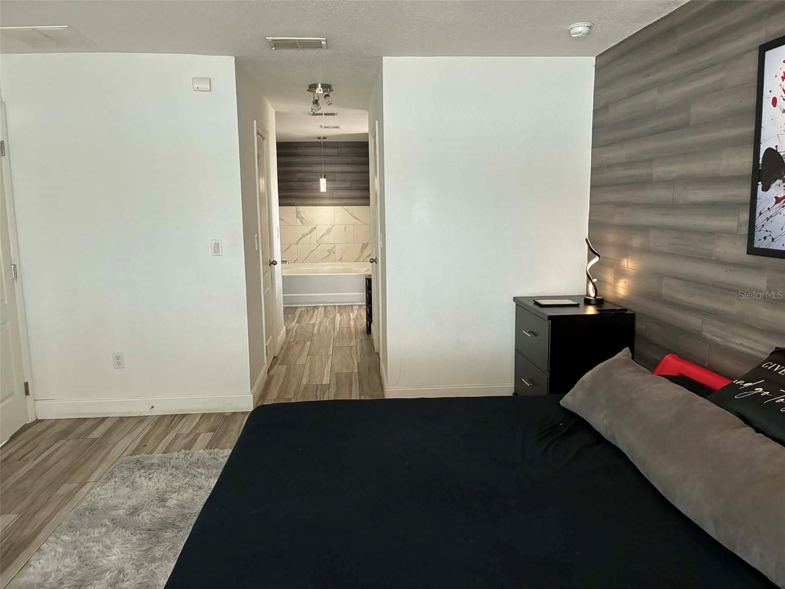 MEADOW GLENN UN 03A - Residential