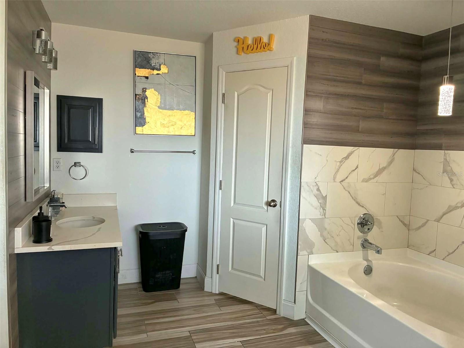 MEADOW GLENN UN 03A - Residential