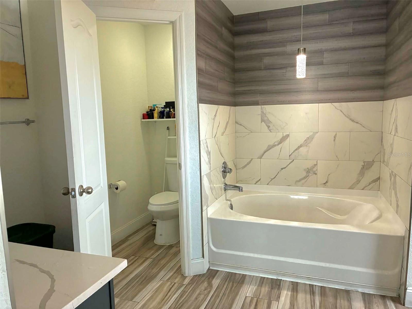 MEADOW GLENN UN 03A - Residential