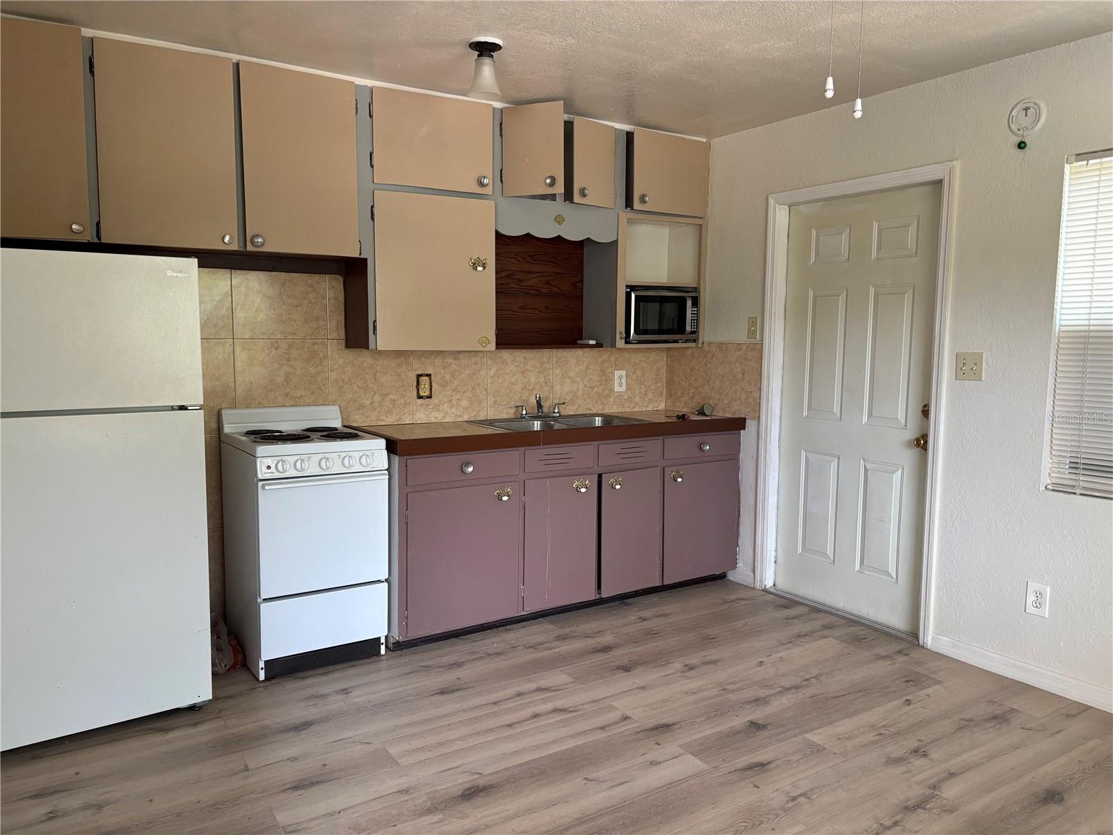 HARBOR VISTA - Residential Lease