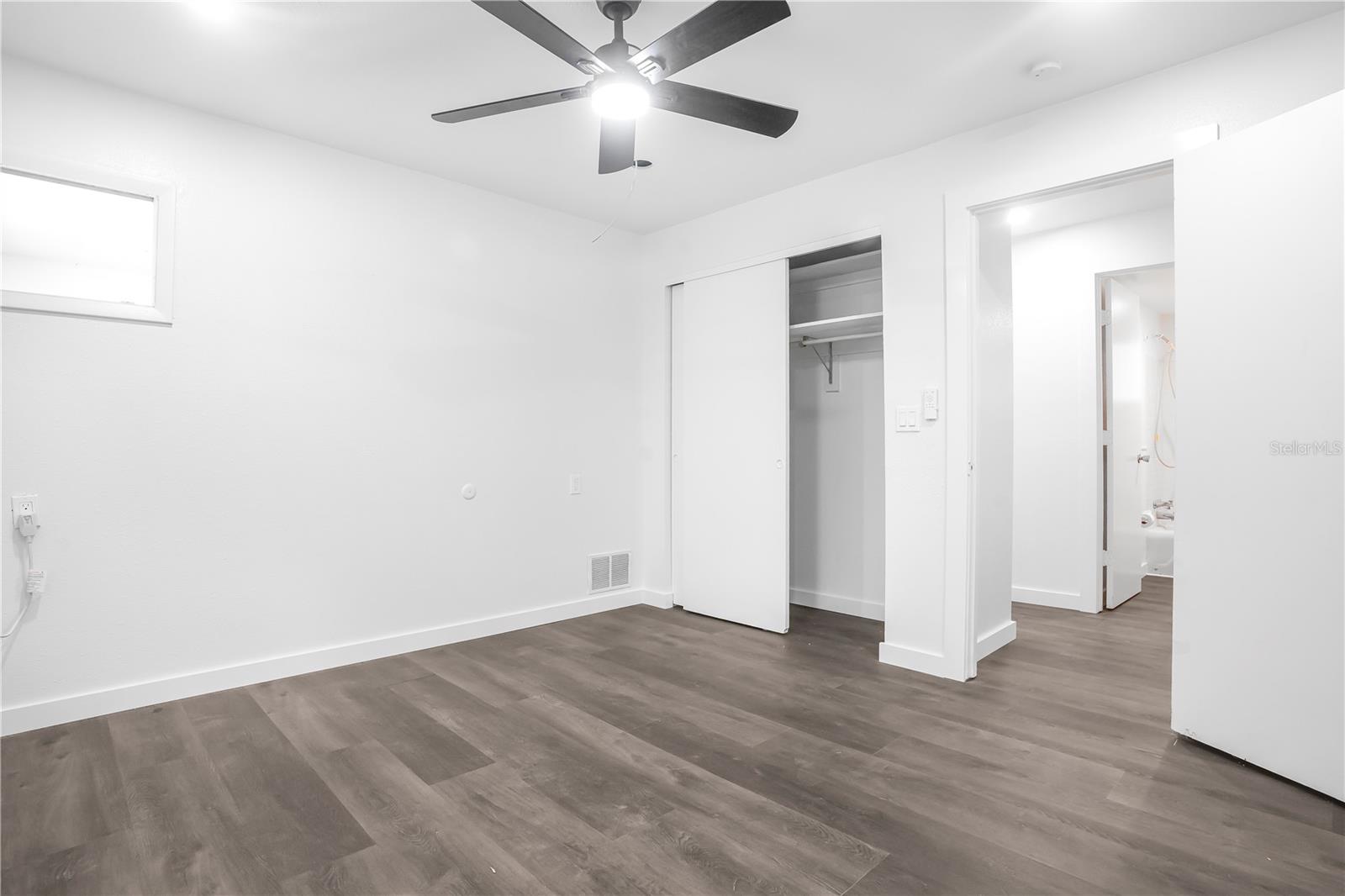 BAYSHORE GARDENS APTS 5 - Residential Lease