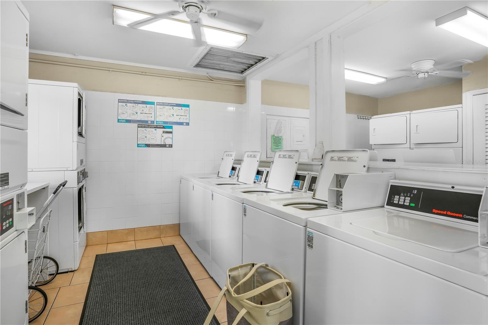 BAYSHORE GARDENS APTS 5 - Residential Lease