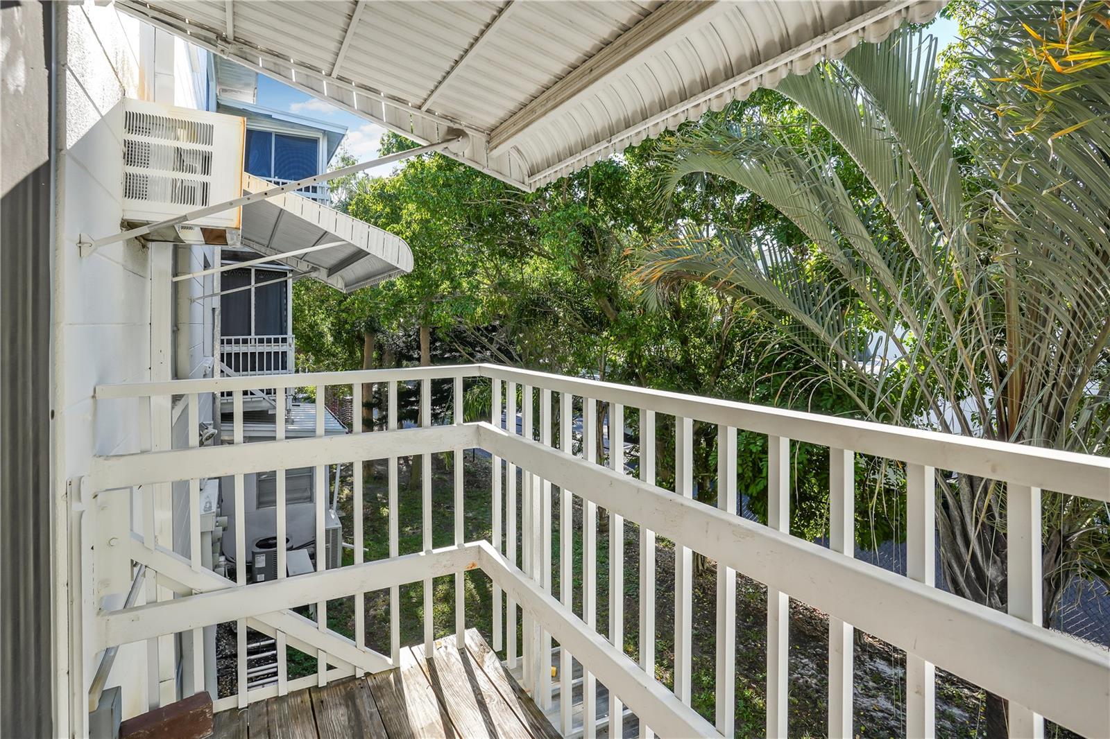 BAYSHORE GARDENS APTS 5 - Residential Lease