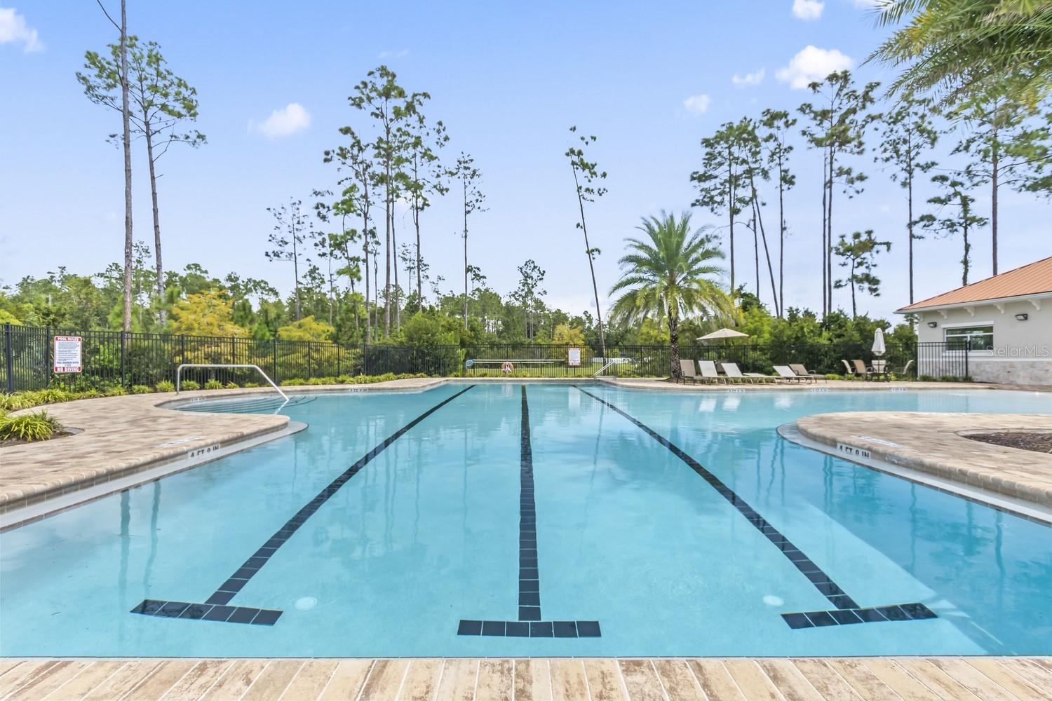 GRAND LNDGS PH 01 - Residential