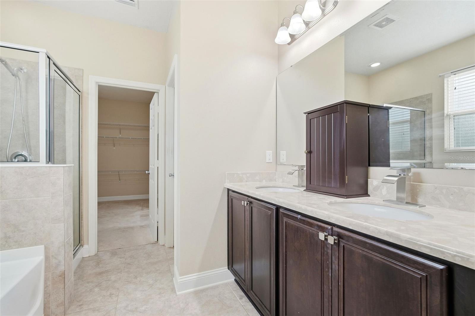 GRAND LNDGS PH 01 - Residential