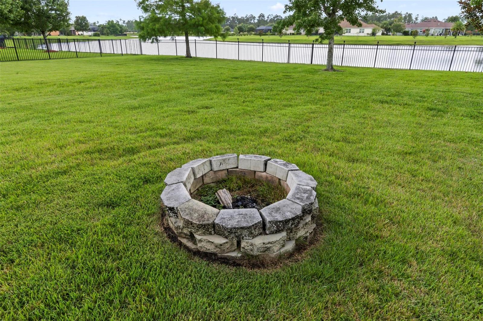 GRAND LNDGS PH 01 - Residential