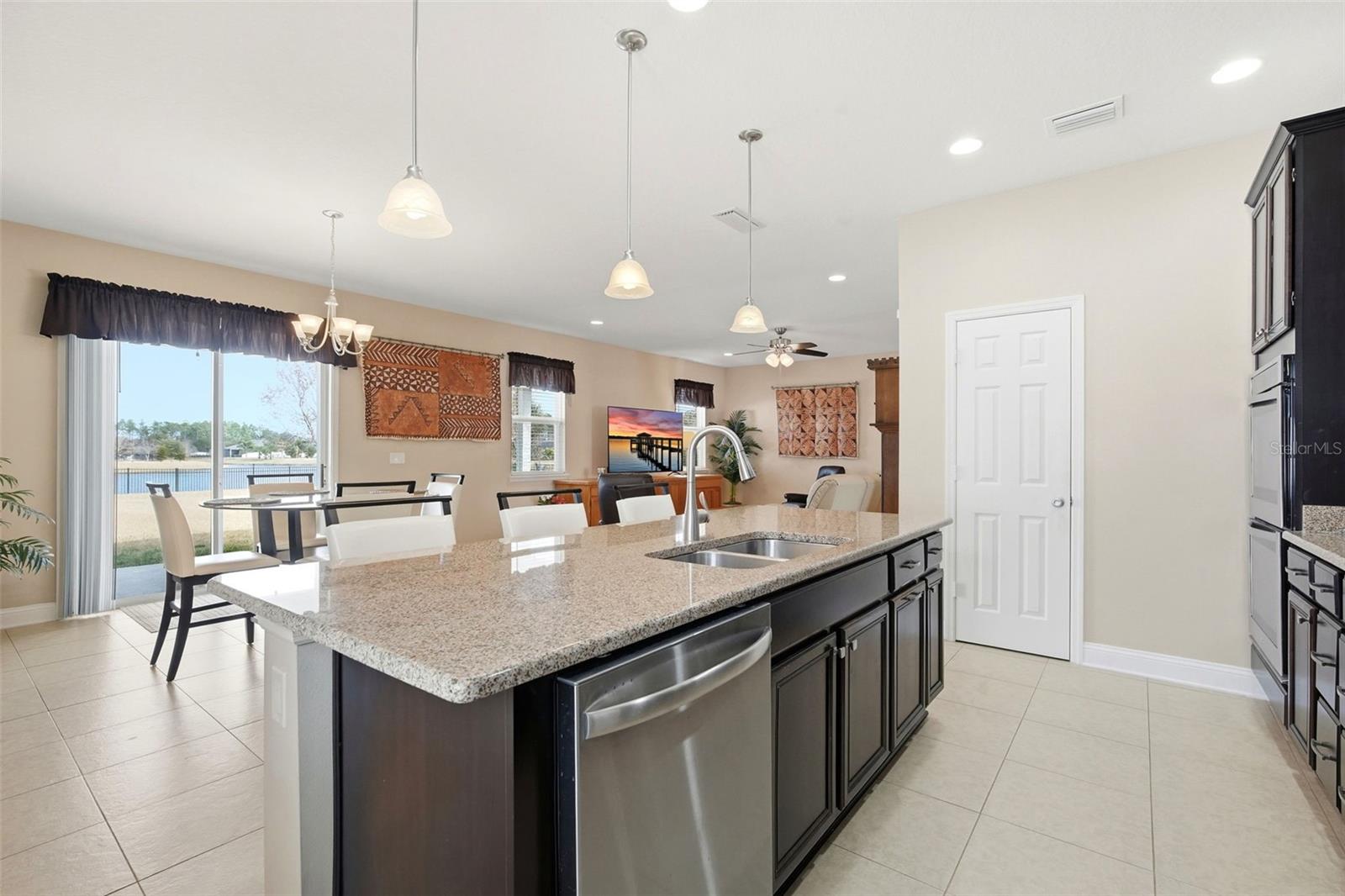 GRAND LNDGS PH 01 - Residential