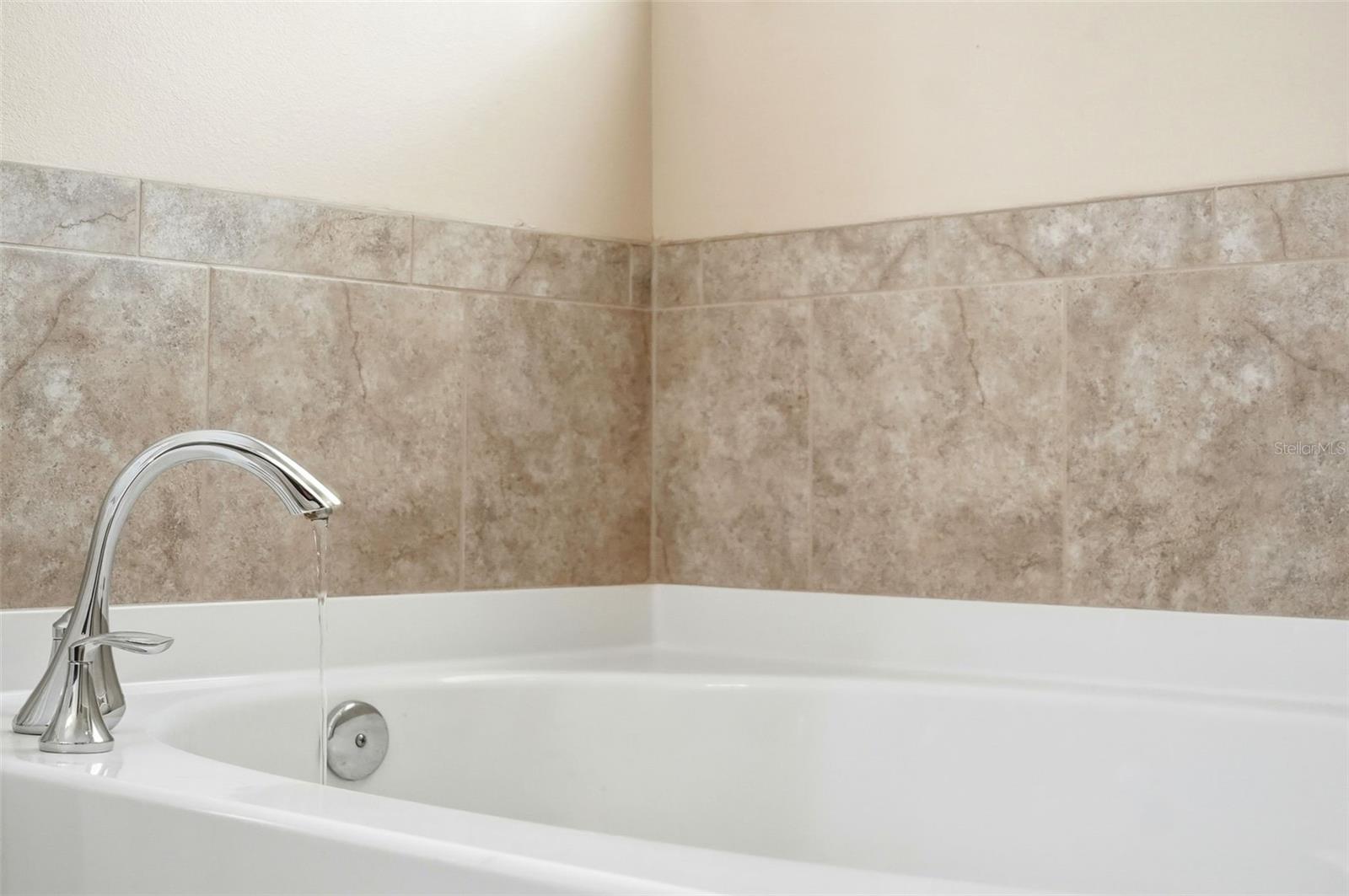 GRAND LNDGS PH 01 - Residential