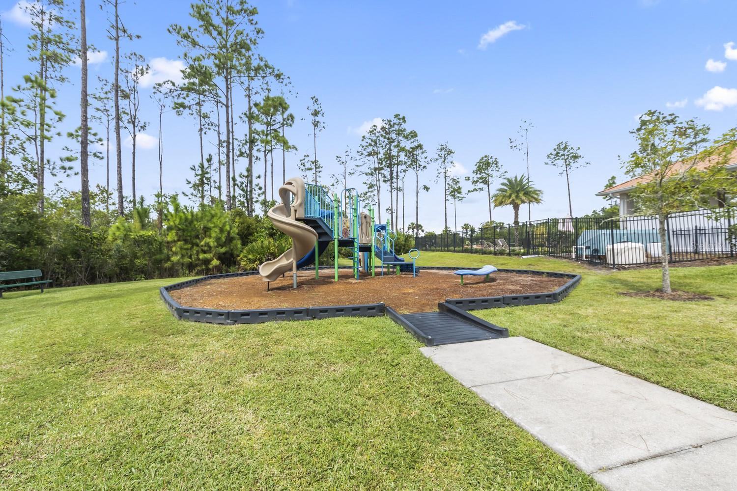 GRAND LNDGS PH 01 - Residential