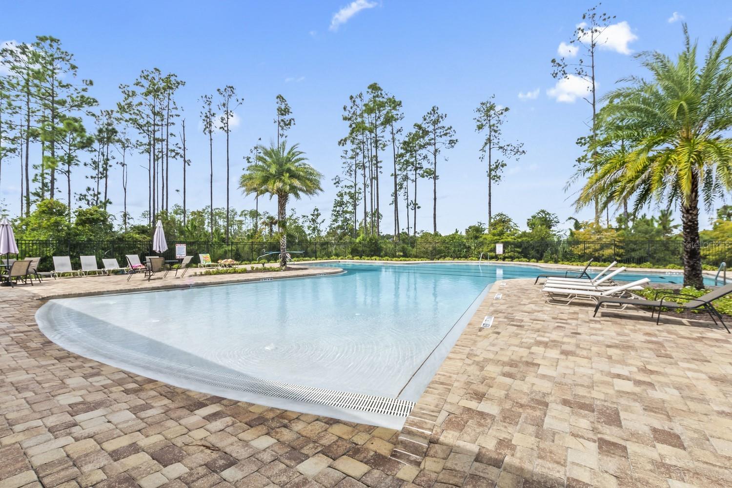 GRAND LNDGS PH 01 - Residential